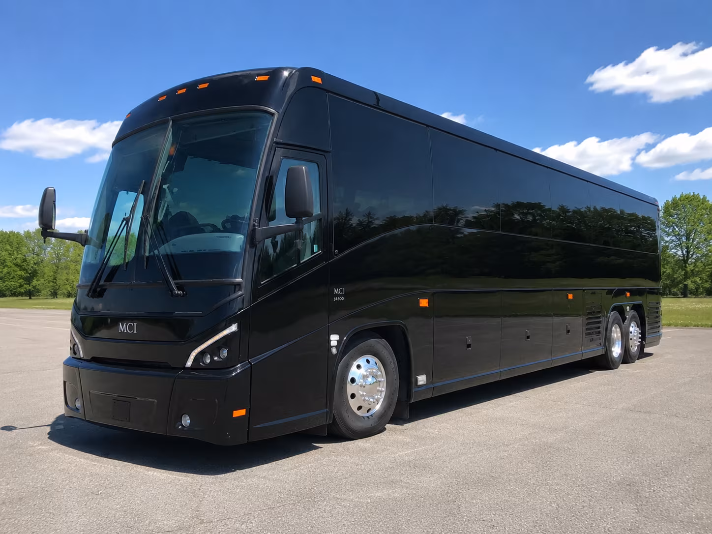 guest shuttle buses between kannapolis hotels and your wedding venue
