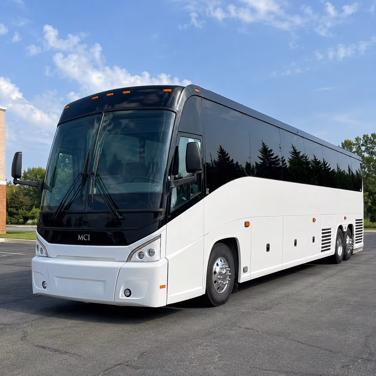 shuttle buses between the north carolina research campus and charlotte